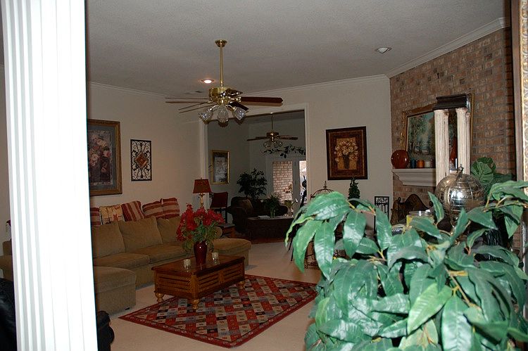 2nd image of 6902 Columbia Ln