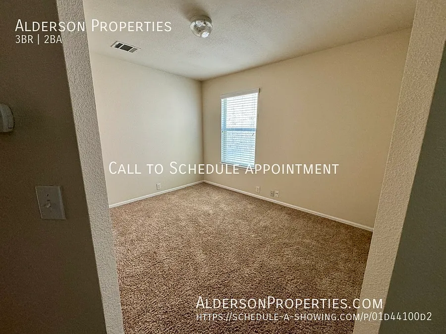1 story home near Randolph Air Force Base — Photo 2