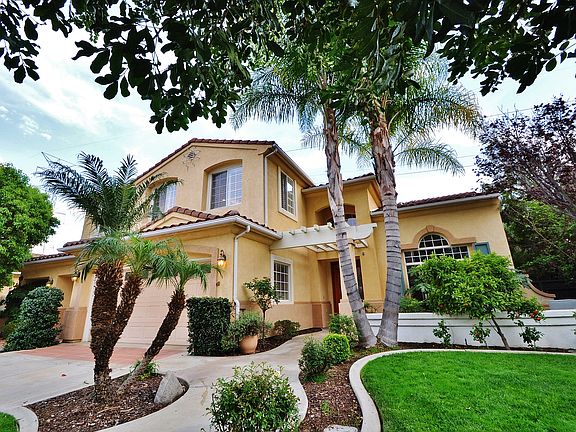 3rd image of 2350 Meadow Glen Dr