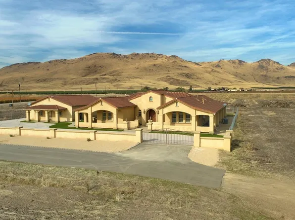 1662 S Alta Ave, Reedley, CA 93654