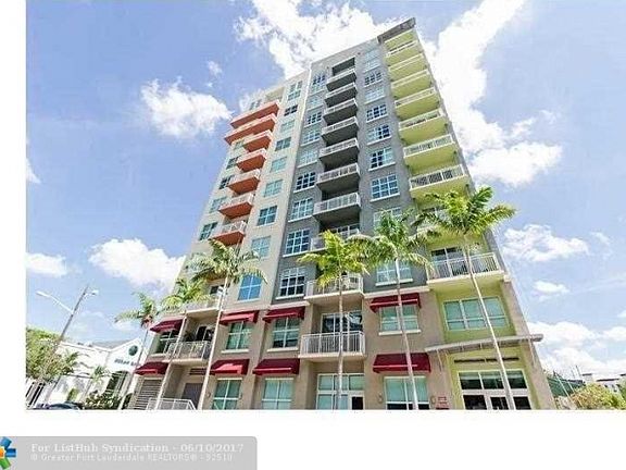 2nd image of 313 NE 2nd St APT 304