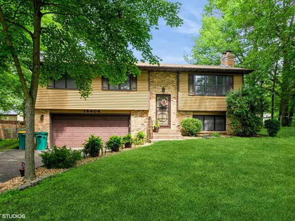 18406 Lakeview Point Dr NE, East Bethel, MN 55092