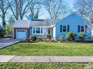 108 Mason Dr, Metuchen, NJ