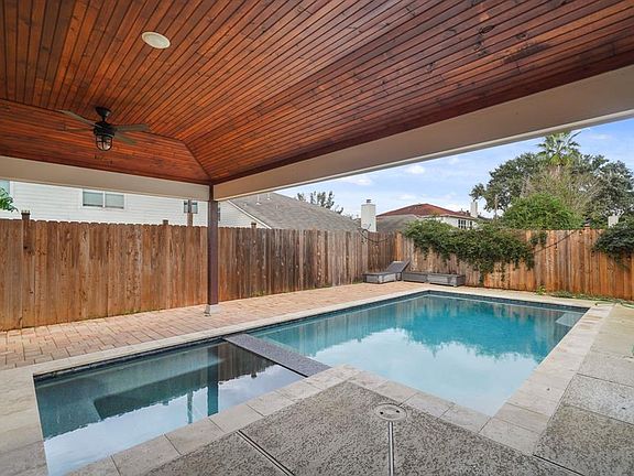 2nd image of 4803 Russet Trail Court