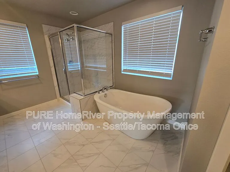11618 SE 197th Pl — Photo 36