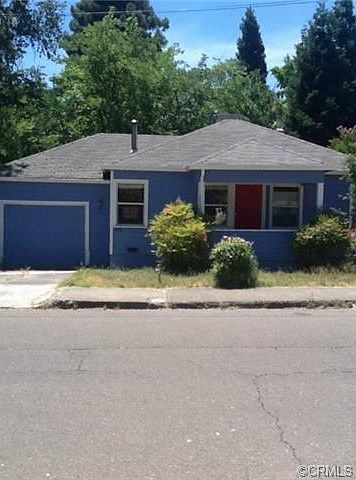 2nd image of 425 6th St