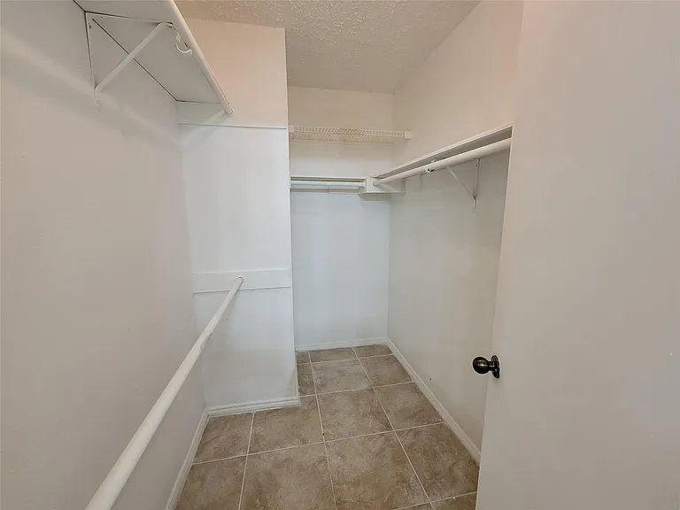 2034 Village Park Dr — Photo 18