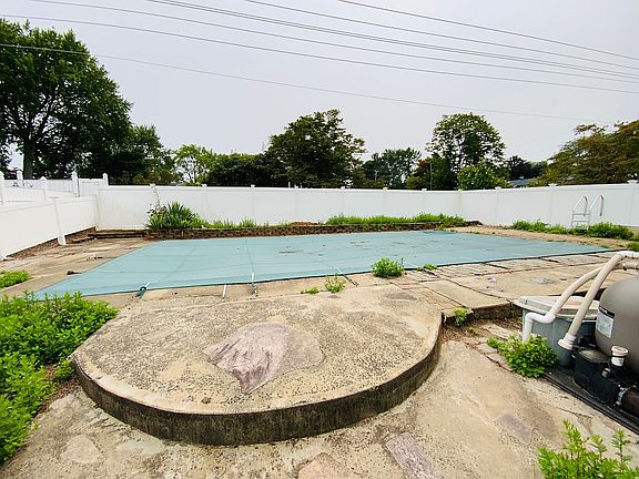 In-ground pool 15x30