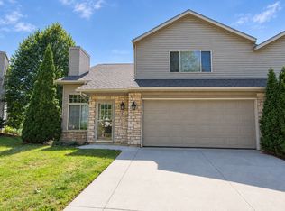 1354 Arthur Ln NW, Rochester, MN 55901