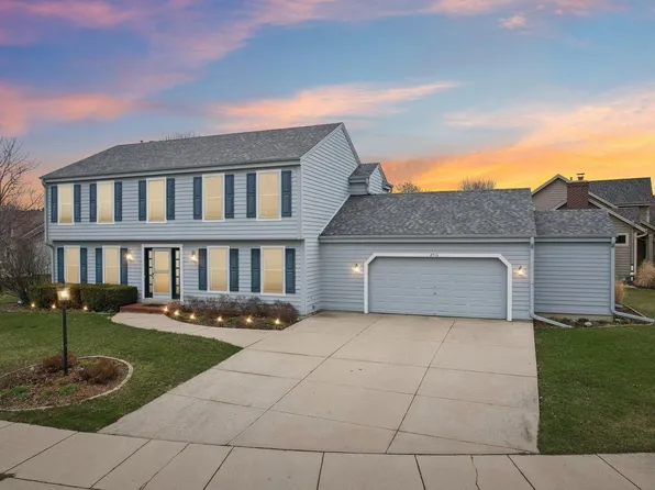 2516 Fox River CIRCLE, Waukesha, WI 53189