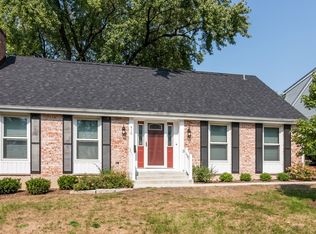 410 Dorset Pl, Glen Ellyn, IL 60137