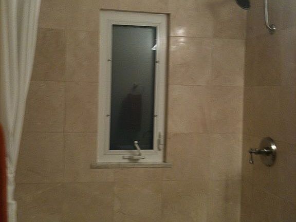 3rd image of 18237 Puritas Ave