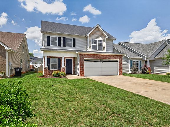3rd image of 1510 Beaconcrest Cir