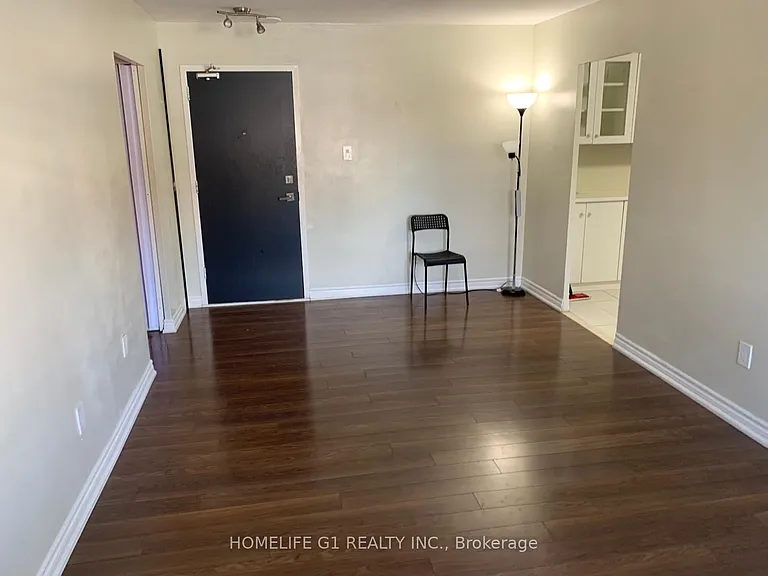 1660 Bloor St #212 — Photo 3
