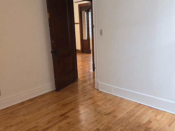 4th image of 822 N Richmond St #1