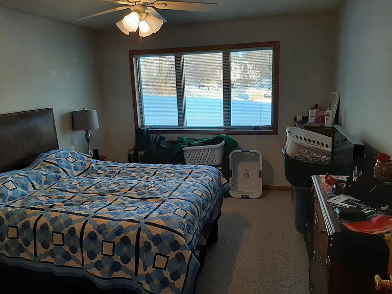 110 Maple Ct — Photo 3
