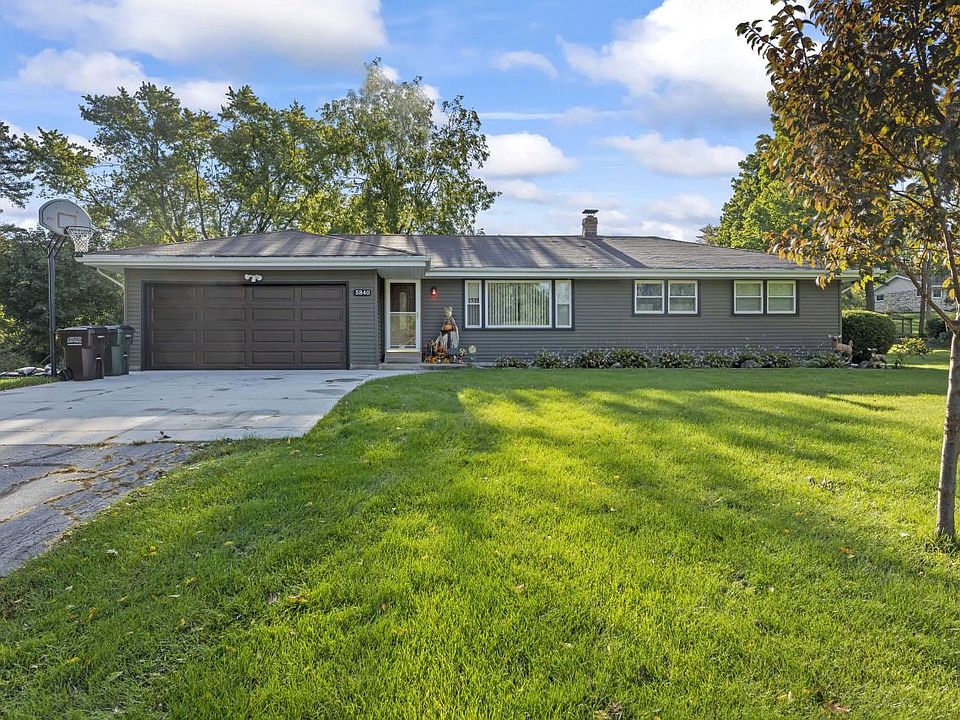 5840 South Dunvegan Dr, New Berlin, WI 53146 Zillow