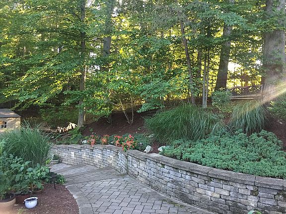4th image of 2050 Hermitage Hills Dr