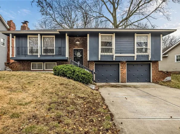 705 NE 80th Ter, Kansas City, MO 64118