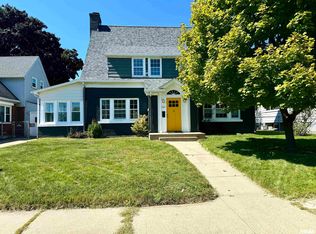 1310 Pershing Blvd, Clinton, IA 52732