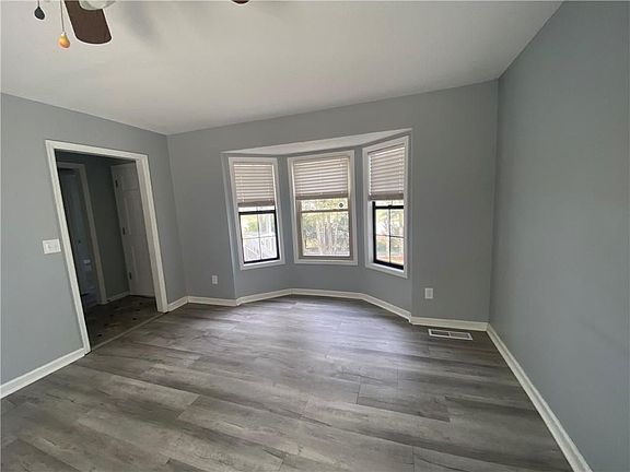 2nd image of 64 Arnold Rd
