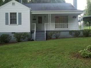 402 3rd St NW, Conover, NC 28613