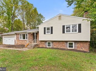 5584 Jaclyn Dr, Warrenton, VA 20187