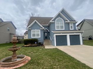 9010 NE 109th St, Kansas City, MO 64157