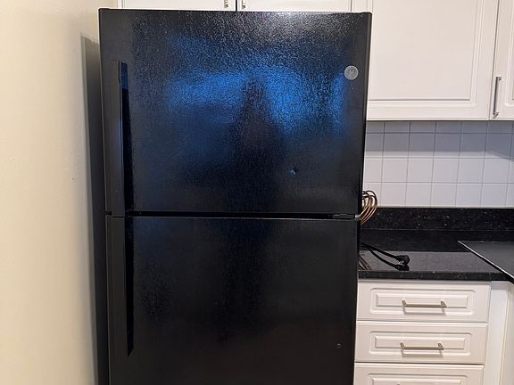 3rd image of 4343 N Clarendon Ave APT 1706