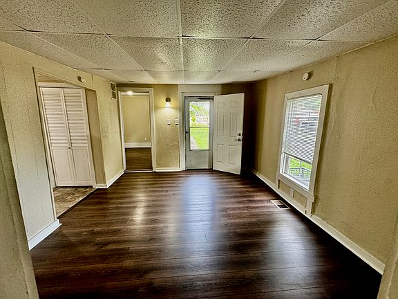 4th image of 343 N 38th St
