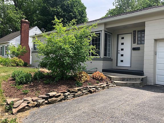 3rd image of 4525 Stratford Ave