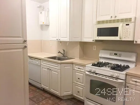 Rented by 24 7 NYC Realty Inc. | media 26