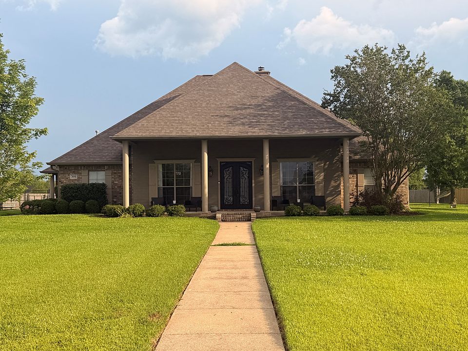 1st image of 301 Teche Dr