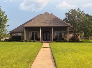 301 Teche Dr, Bossier City, LA 71111