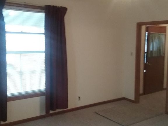 2nd image of 520 W Prescott Ave