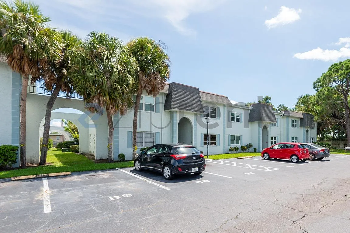 Tradewinds Condo — Photo 2