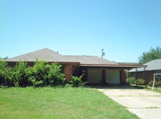 713 Leslie Dr, Del City, OK 73115