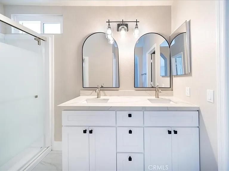 24687 New Haven Dr — Photo 35