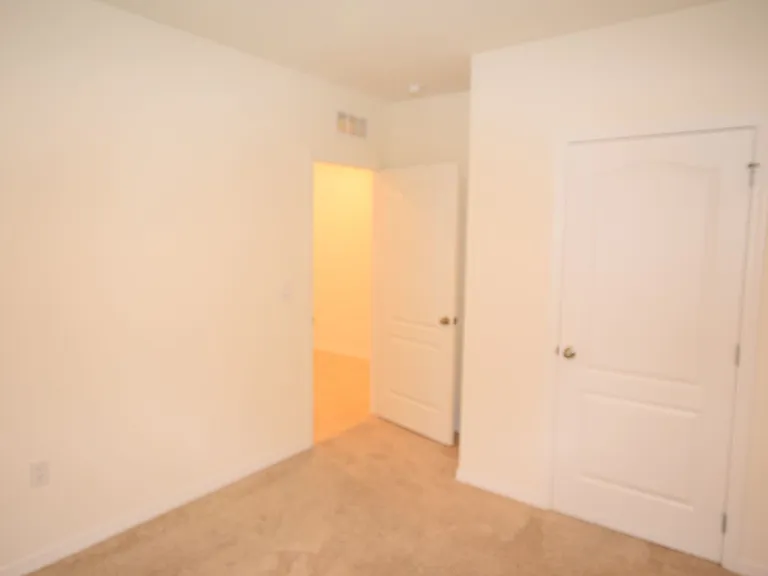 5215 Mahogany Dr — Photo 16