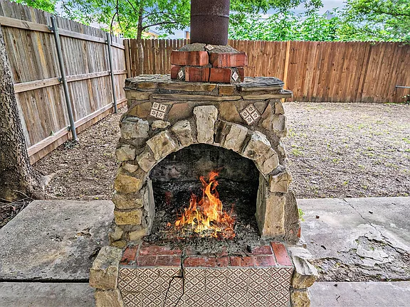 Arlington Heights home with firepit