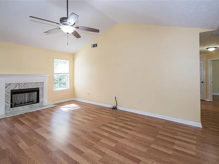 118 Jimmy Reynolds Dr — Photo 6