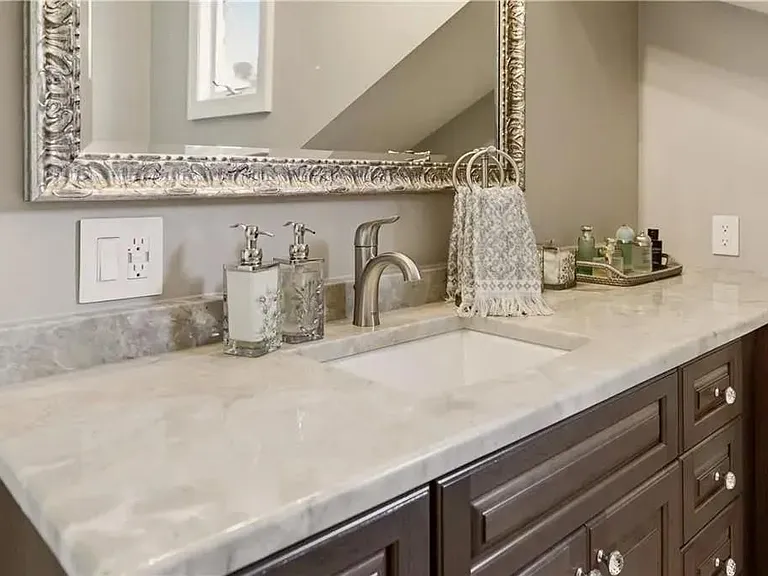 419 Broadway St #5 — Photo 23