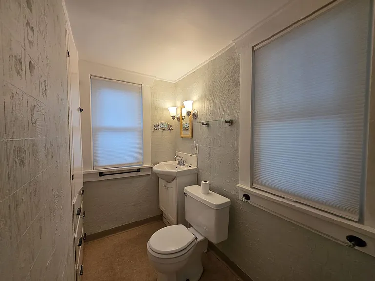 2502 York St S — Photo 13