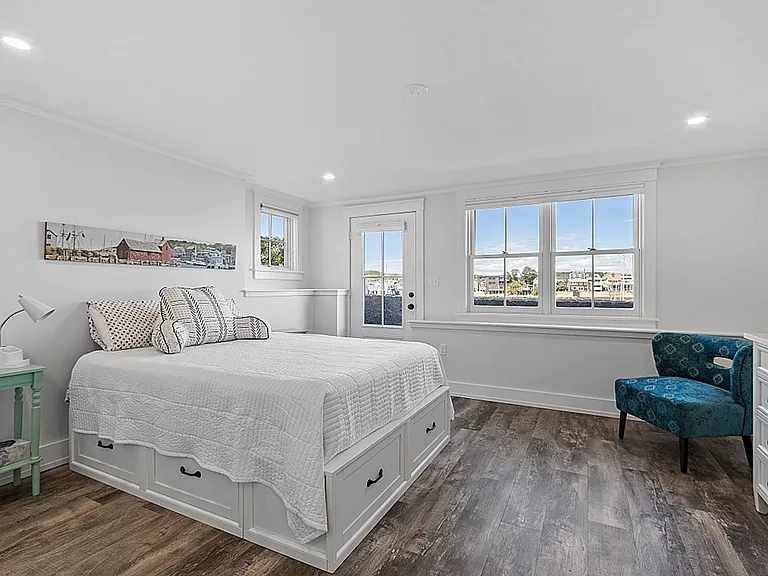 25 Atlantic Ave #2 — Photo 17