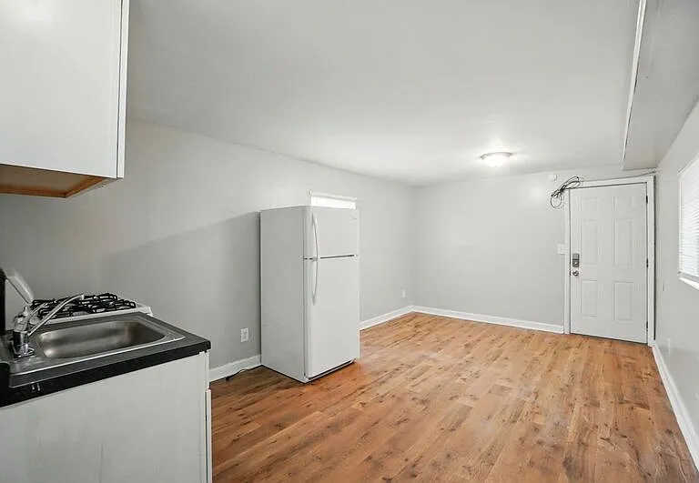 39 Wuest St #5 — Photo 7