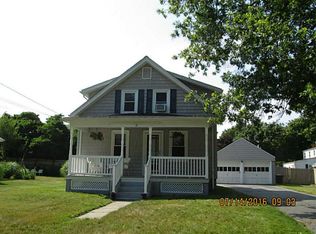 11 Orchard Ave, Barrington, RI 02806