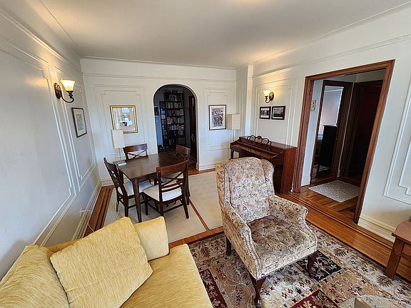 3rd image of 3555 29th St APT 4G