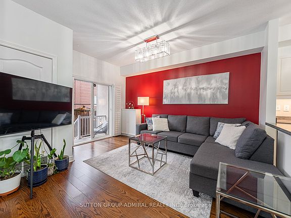 4th image of 9944 Keele St #102