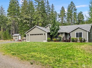600 NE Toonerville Dr, Belfair, WA 98528