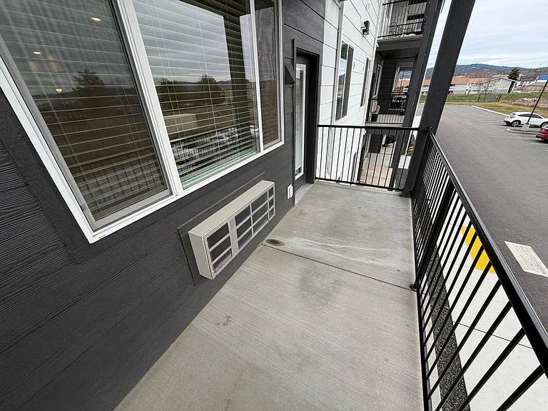 Nathan Apartments — Photo 43